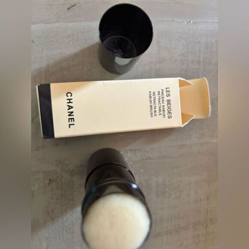Chanel Retractable Kabuki Brush